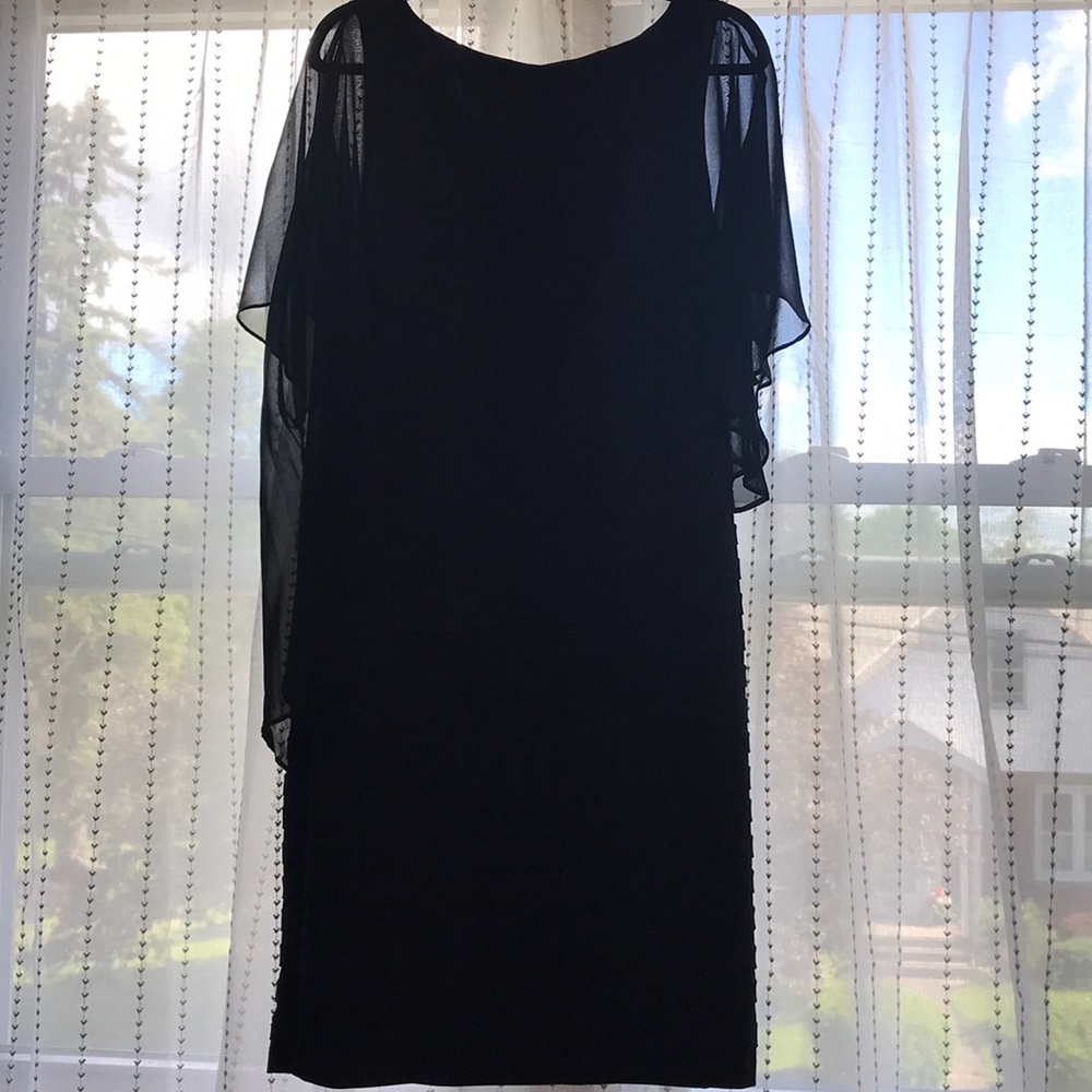 Dress - Picture 4 of 4